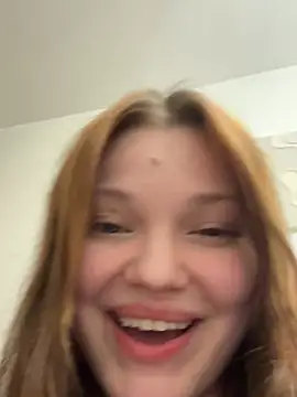 lunamuna_'s cam snapshot