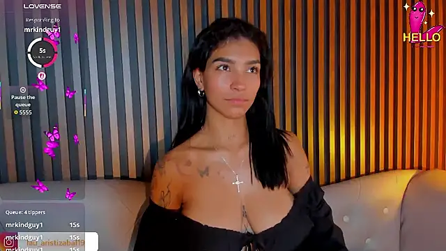 LauraAristizabal live sex cam