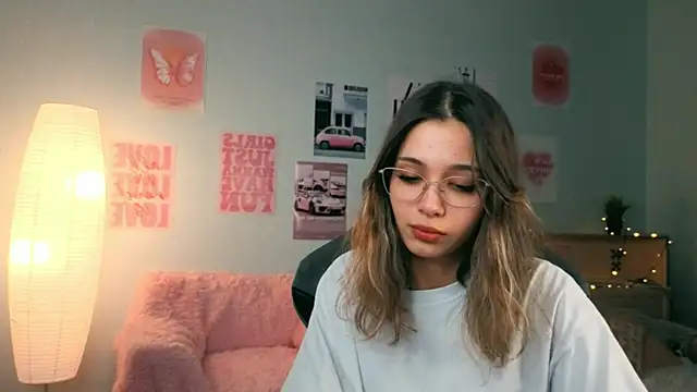 dinnerwithflowers's cam snapshot