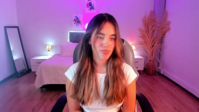 _Charlotte_evans_1's cam snapshot