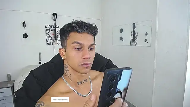 Leonard_Price live sex cam