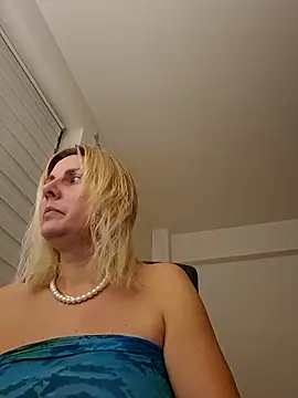 Amelia9798's cam snapshot