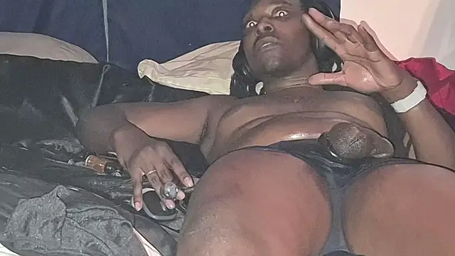 suzyswallowsxxx704 live sex cam