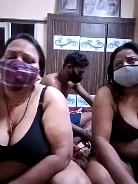 LoveOnStream live sex cam