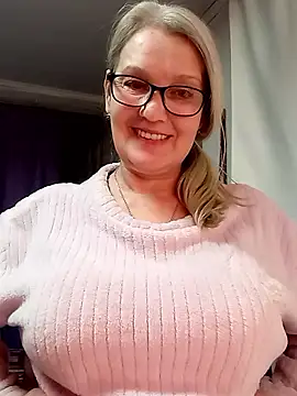 irinamaux live sex cam