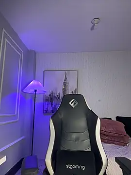 HoneyMollyX live sex cam