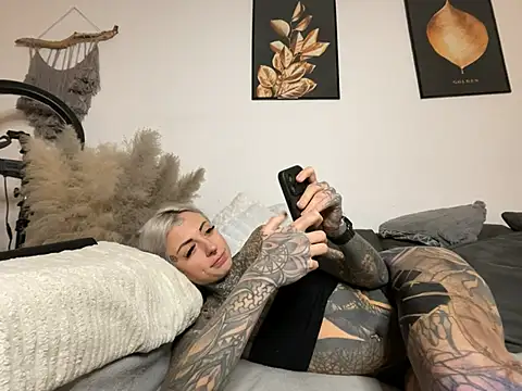 HotMelonskiii's cam snapshot