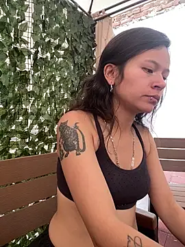 Ninffa_pinkk21's cam snapshot