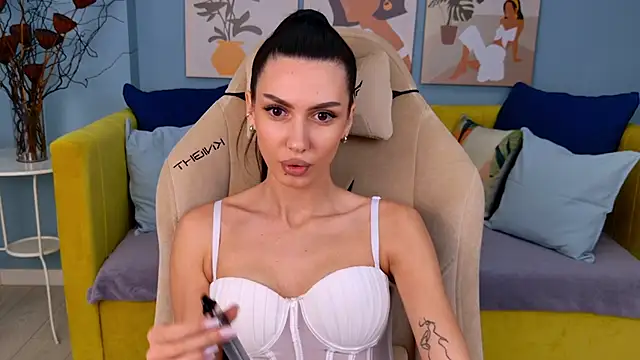 BellaMell's cam snapshot