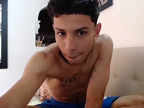 waner_thom's cam snapshot