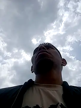 adambrosk_08's cam snapshot