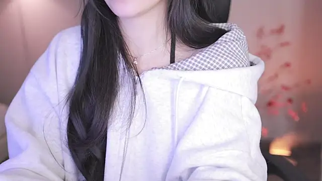 SpiderIily live sex cam