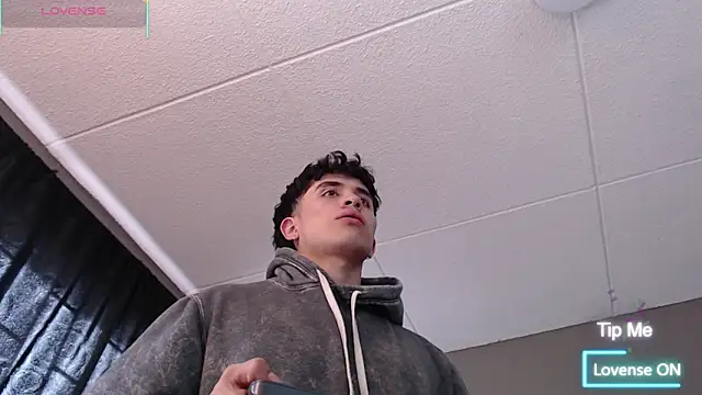 PaulEvens live sex cam