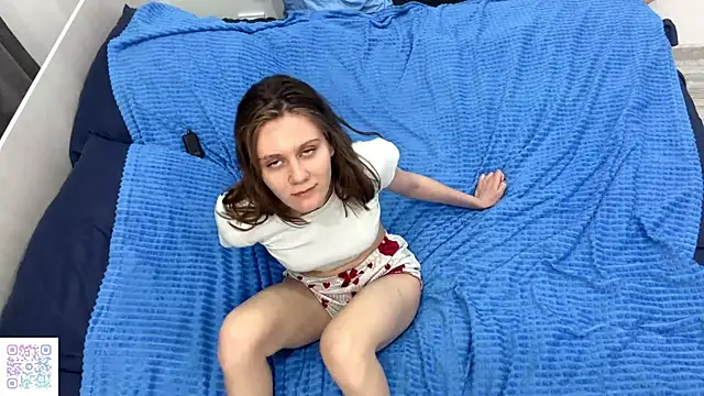 EmiliBreeze's cam snapshot