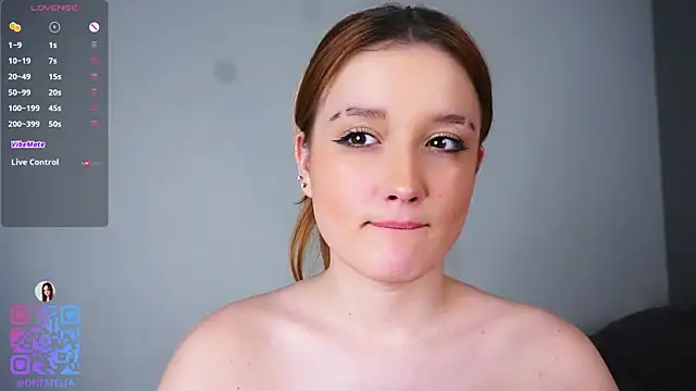 AmelieSeductress's cam snapshot