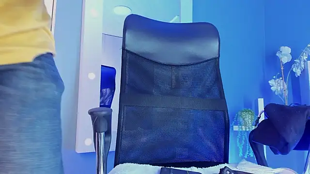 kaletattoo's cam snapshot