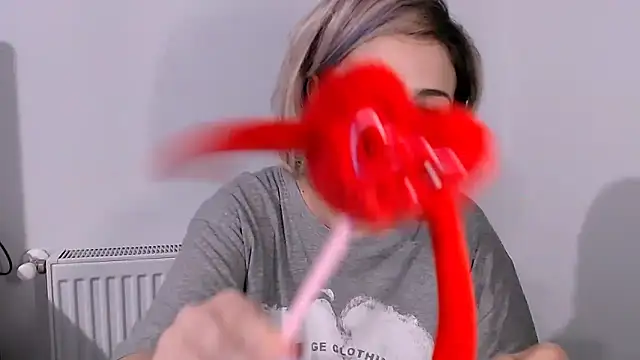 AAARUNY's cam snapshot