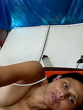 Yuliitza3's cam snapshot