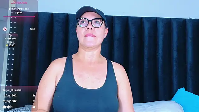 hotlatinateacher live sex cam