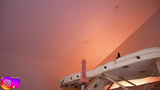 Lilevame live sex cam