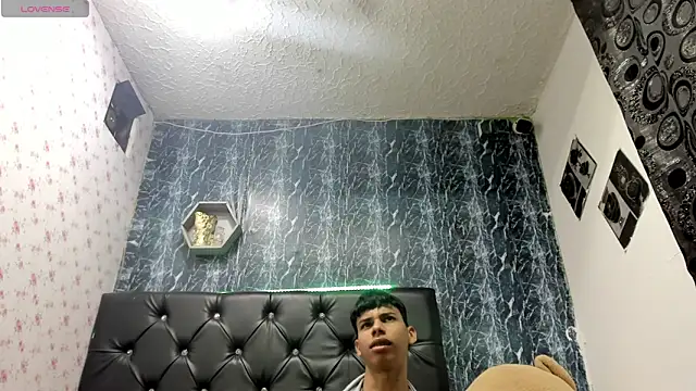 sexyboys_cutex18 live sex cam