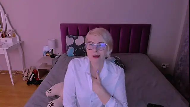 sabrinamacmarren's cam snapshot