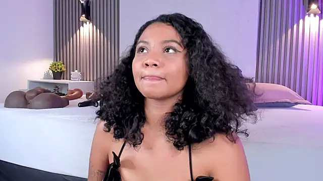 Zafiiraa's cam snapshot