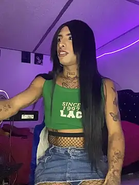 nebullax_mcqueen live sex cam