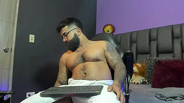 Lyon_vach live sex cam