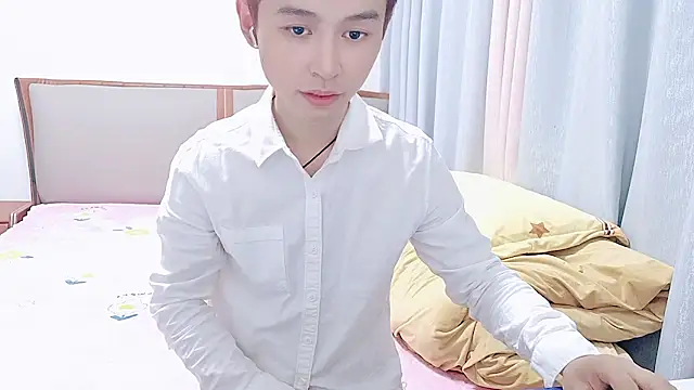 SUNNY_BOY live sex cam