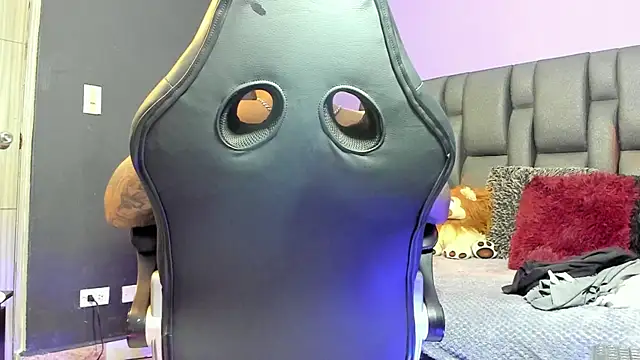 Lyon_vach live sex cam