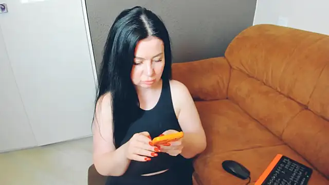 BrilliantGirll's cam snapshot