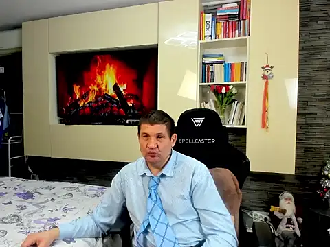 SpartacusDaddy48's cam snapshot