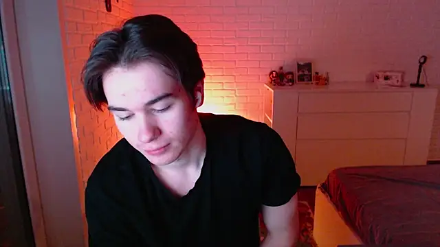 MarkusDean live sex cam