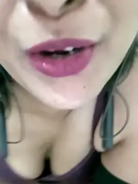 Queen_Kushi4's cam snapshot