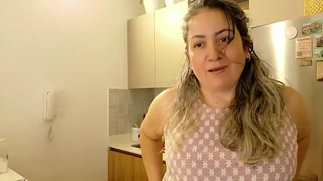 AVRAKEHDABRA's cam snapshot