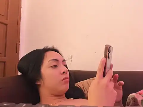 BiniDayan17 live sex cam