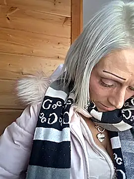 BeautifulFire23's cam snapshot