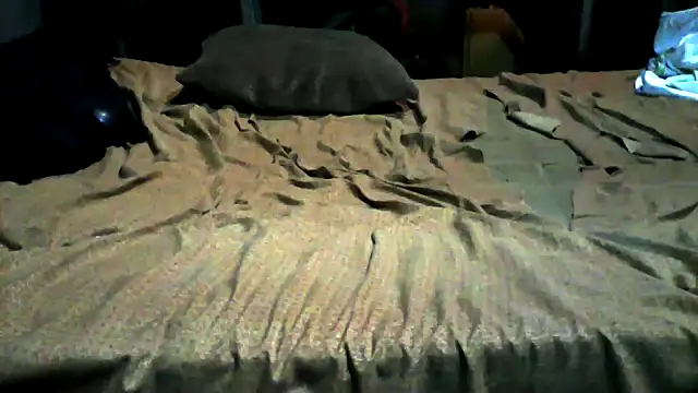 little__joy's cam snapshot