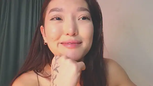 AudreyMell live sex cam