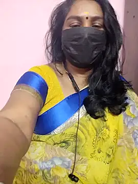 Miss-Maggi's cam snapshot