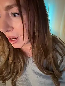 ChristinaSiemone live sex cam