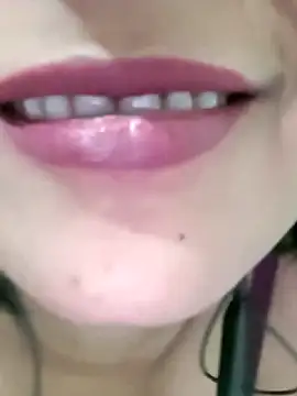 Queen_Kushi4 live sex cam