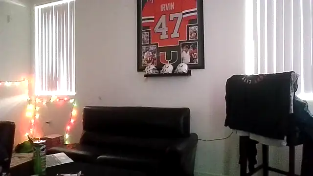 CloudyCockTeaser's cam snapshot