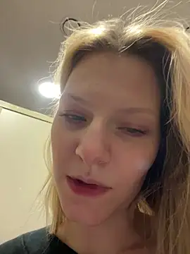 MaryHiggins's cam snapshot