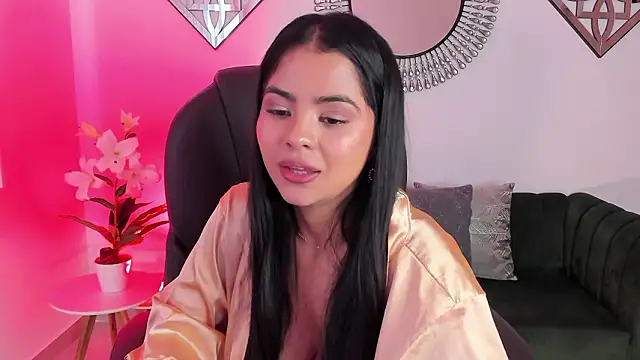 Layla_Breezee live sex cam