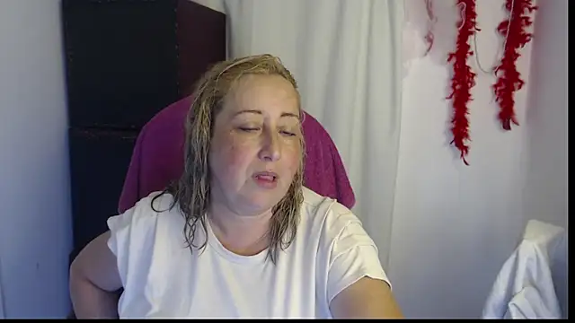 Mature_2025's cam snapshot