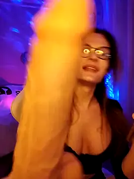 Luna_Kitanna live sex cam