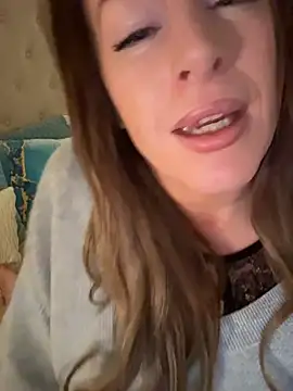 ChristinaSiemone live sex cam