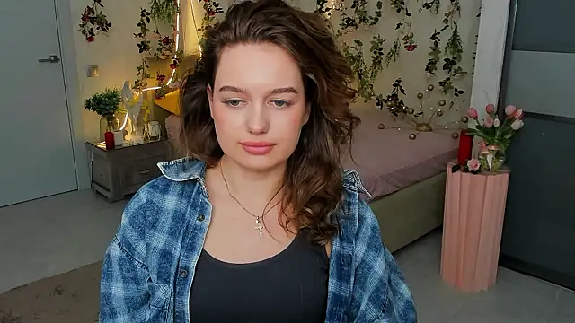 MiracleCurly live sex cam